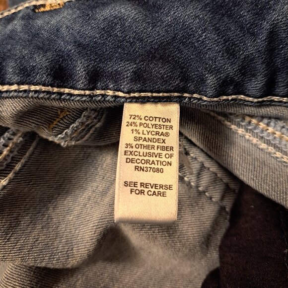 EST.1946 Denim Contemporary Distressed Embroidered Pocket Jeans W/Riveting Detai - Picture 7 of 8